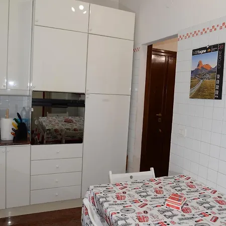게스트하우스 Emilios Triple In Our Cozy And Comfortable Establishment