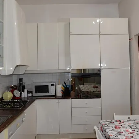 게스트하우스 Emilios Triple In Our Cozy And Comfortable Establishment 로마